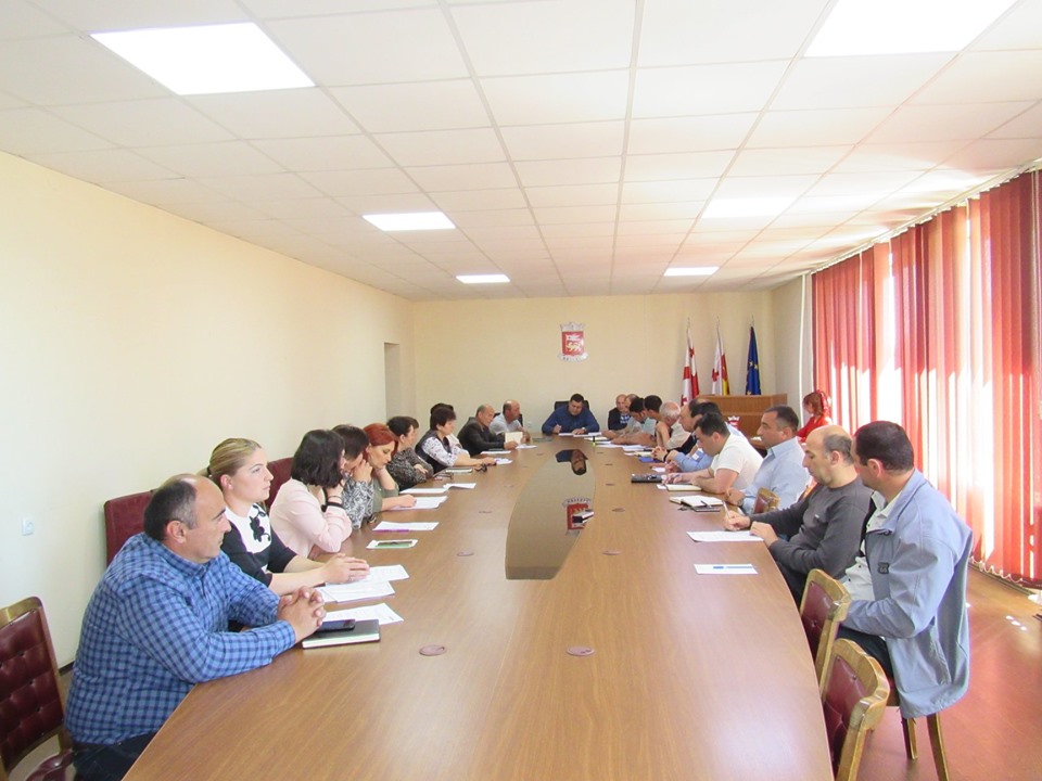 გიორგი ტატუაშვილმა მერიის სტრუქტურული ერთეულებისა და ა(ა)იპ-ების წარმომადგენლებთან სამუშაო შეხვედრა გამართა