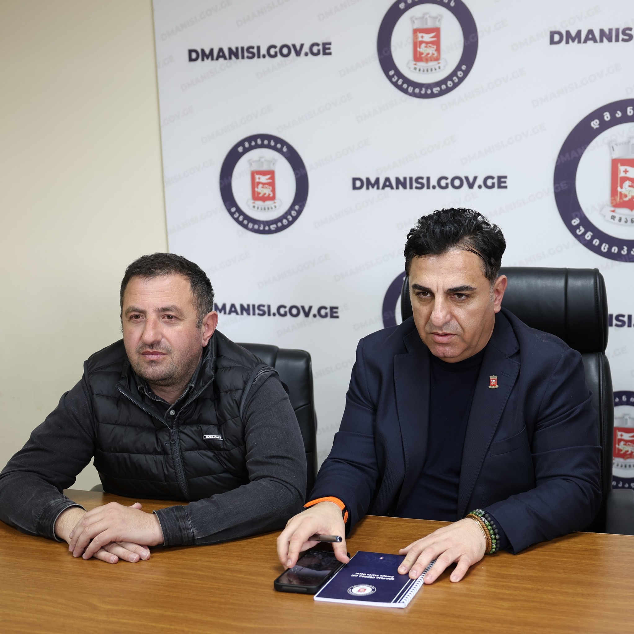 დმანისის მუნიციპალიტეტის მერი კობა მურადაშვილი, მოადგილეებთან ერთად, ადმინისტრაციული ერთეულების წარმომადგენლებს შეხვდა