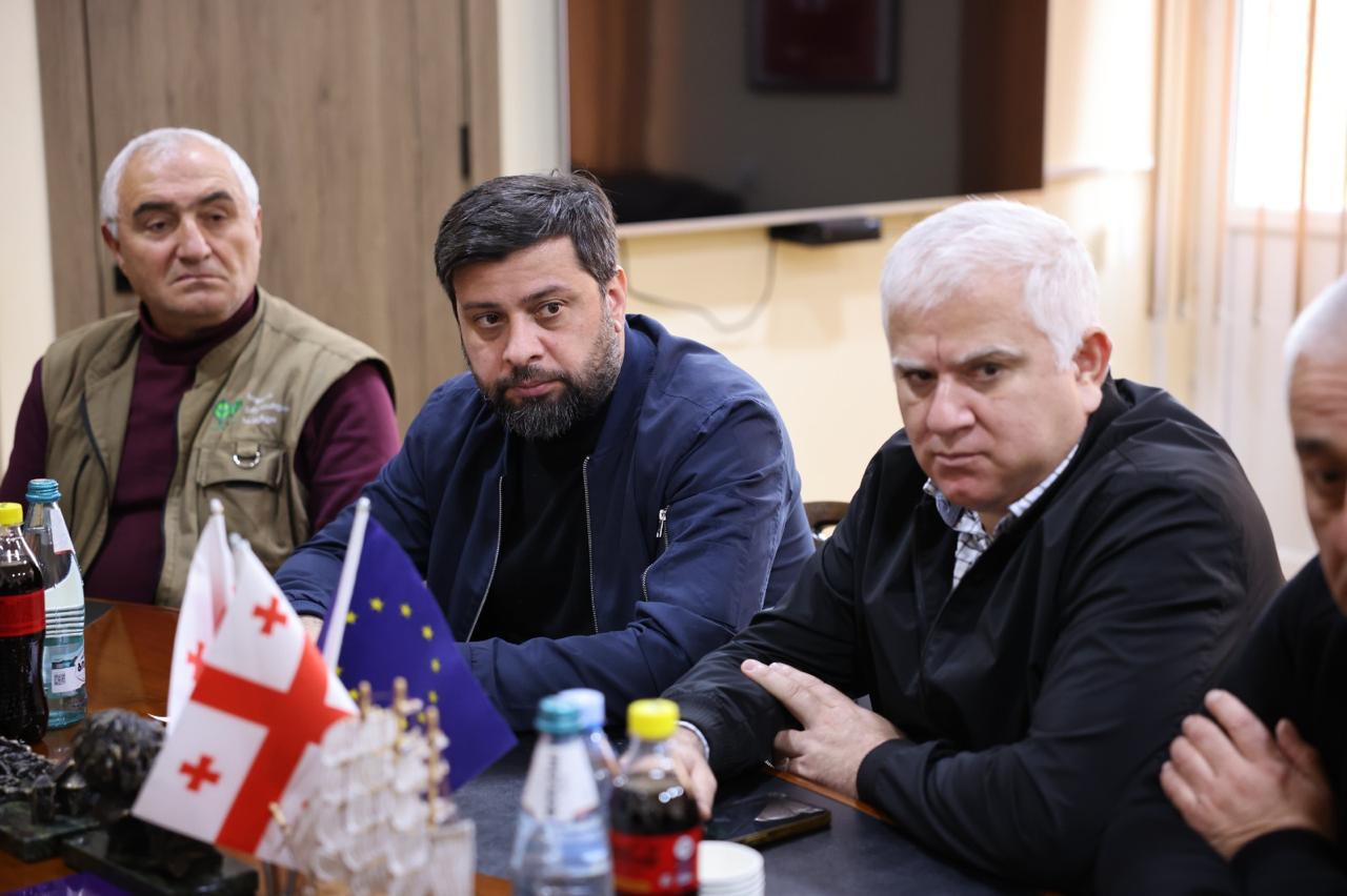 დმანისის მუნიციპალიტეტის მერი კობა მურადაშვილი შპს „საქართველოს მელიორაციის“ გენერალურ დირექტორს გიგლა თამაზაშვილს შეხვდა