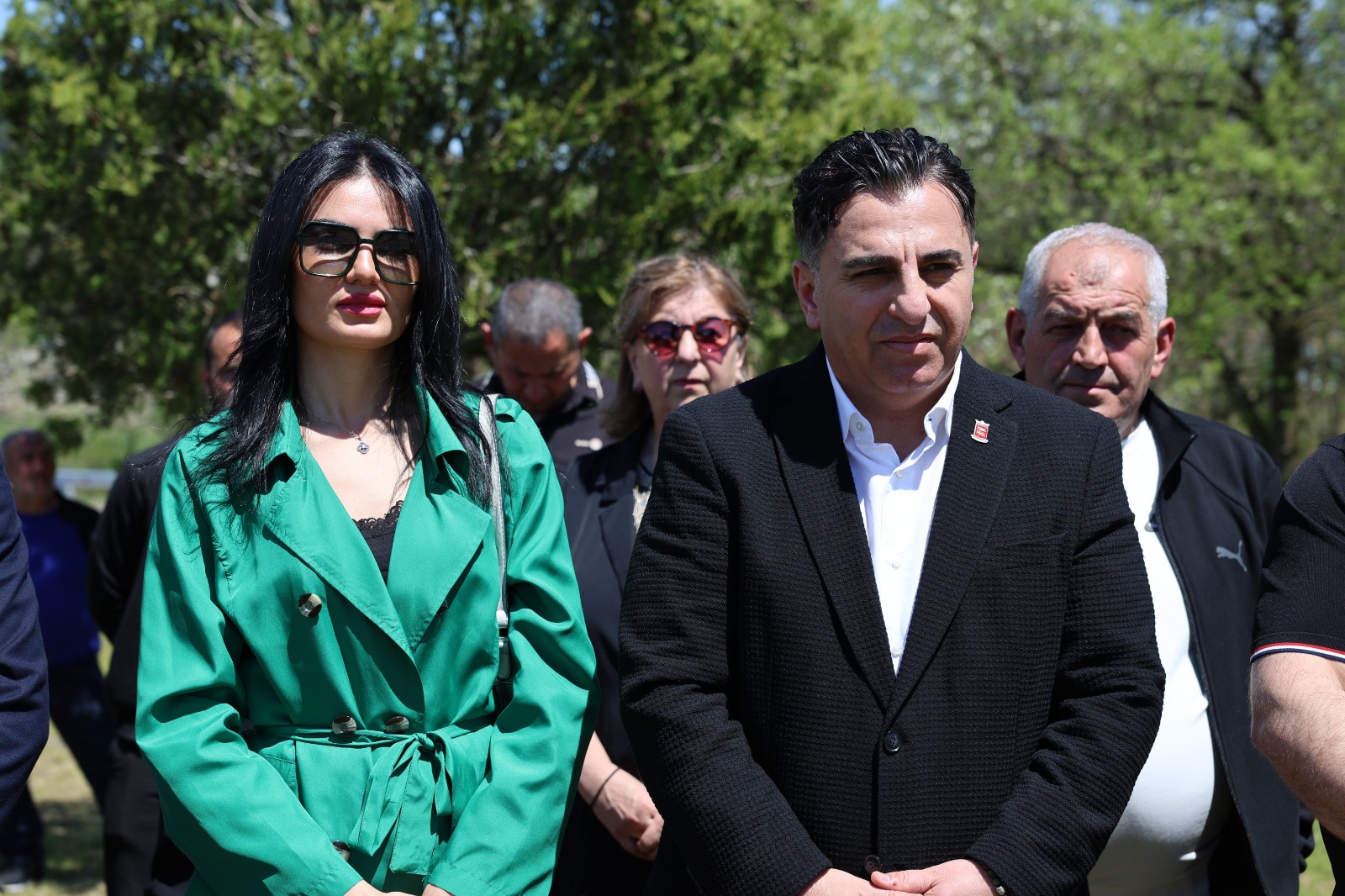 დმანისის მუნიციპალიტეტის მერმა, კობა მურადაშვილმა, მერის მოადგილე კახა პეტრიაშვილთან და საკრებულოს თავმჯდომარე პაატა ყულიაშვილთან ერთად, ფაშიზმზე გამარჯვების 81-ე წლისთავთან დაკავშირებით, სოფელ განთიადში ომში დაღუპულ გმირთა მემორიალი გვირგვინით შეამკო.