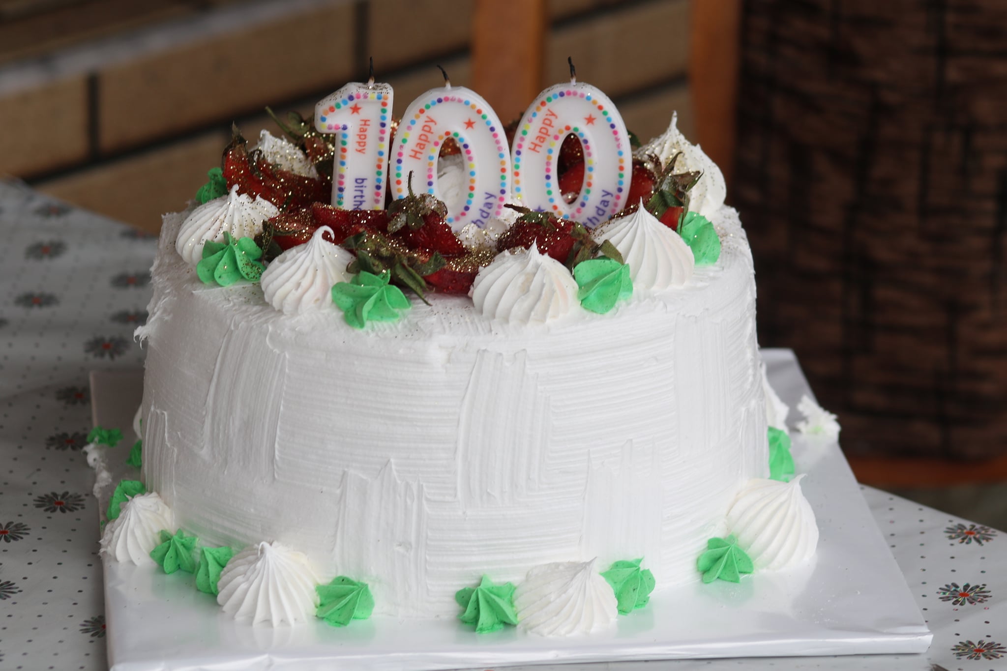 გიორგი ტატუაშვილმა სონა გასანოვას 100 წლის იუბილე მიულოცა