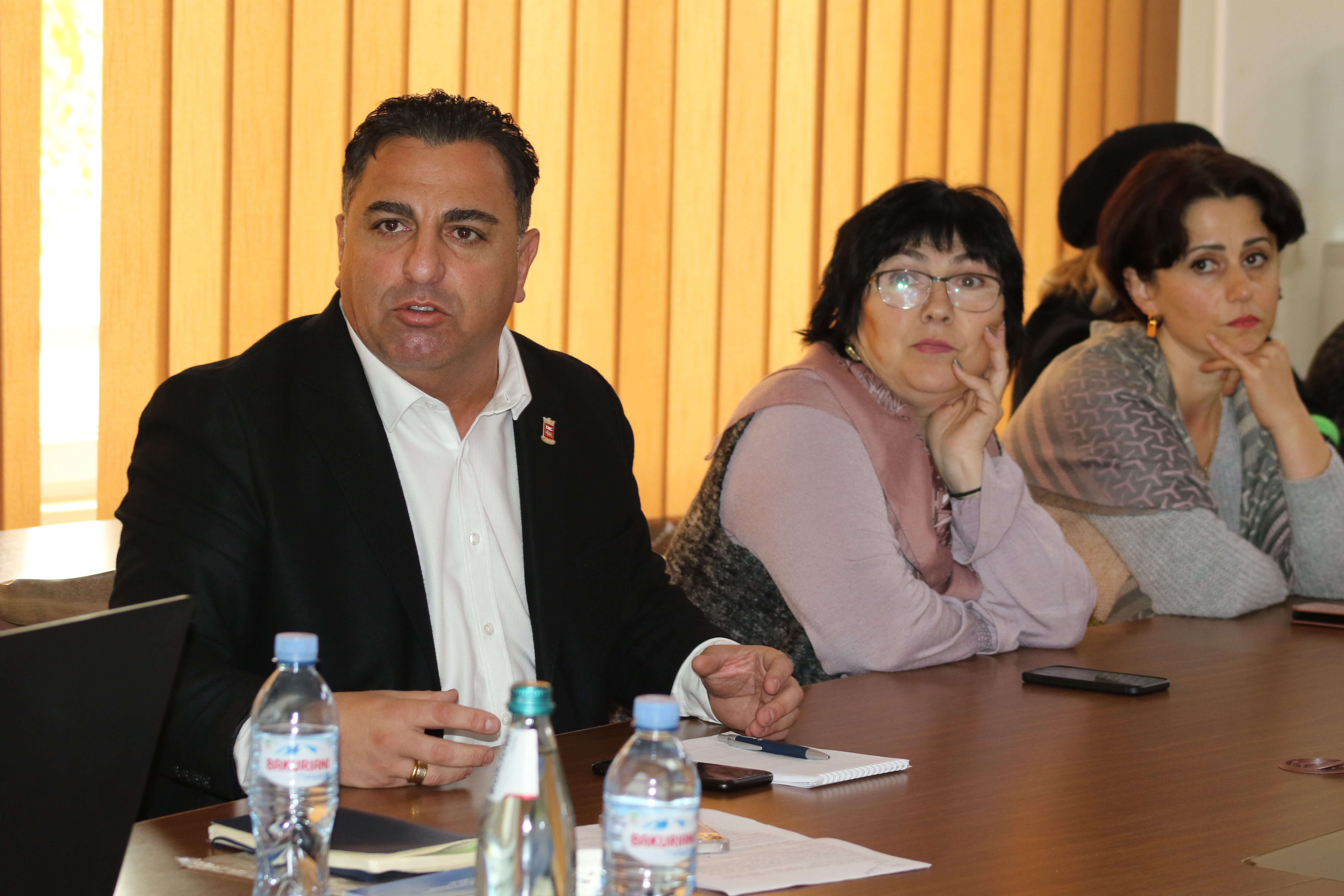 „გენდერული თანასწორობისა და სექსუალური შევიწროების“ საკითხებზე ტრენინგი გამართა