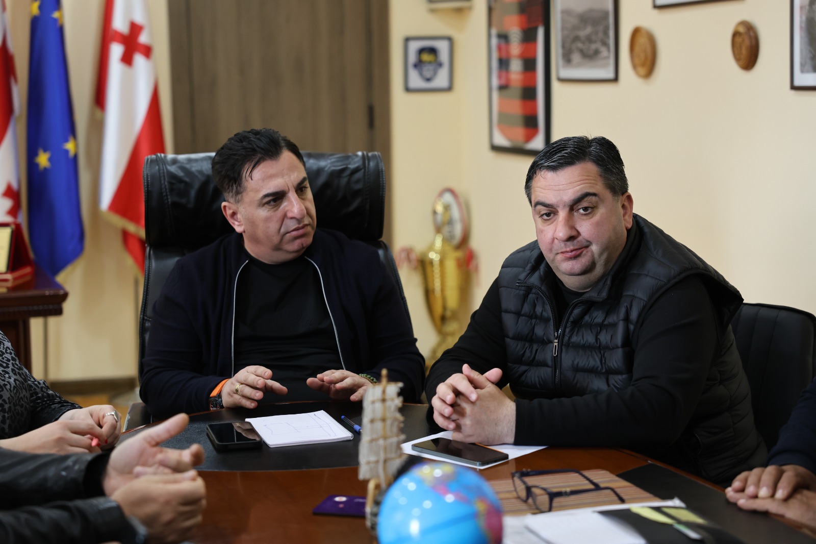 დმანისის მუნიციპალიტეტის მერი კობა მურადაშვილი წარმომადგენლებთან ერთად, მელიორაციის სამსახურის თანამშრომლებს შეხვდა.