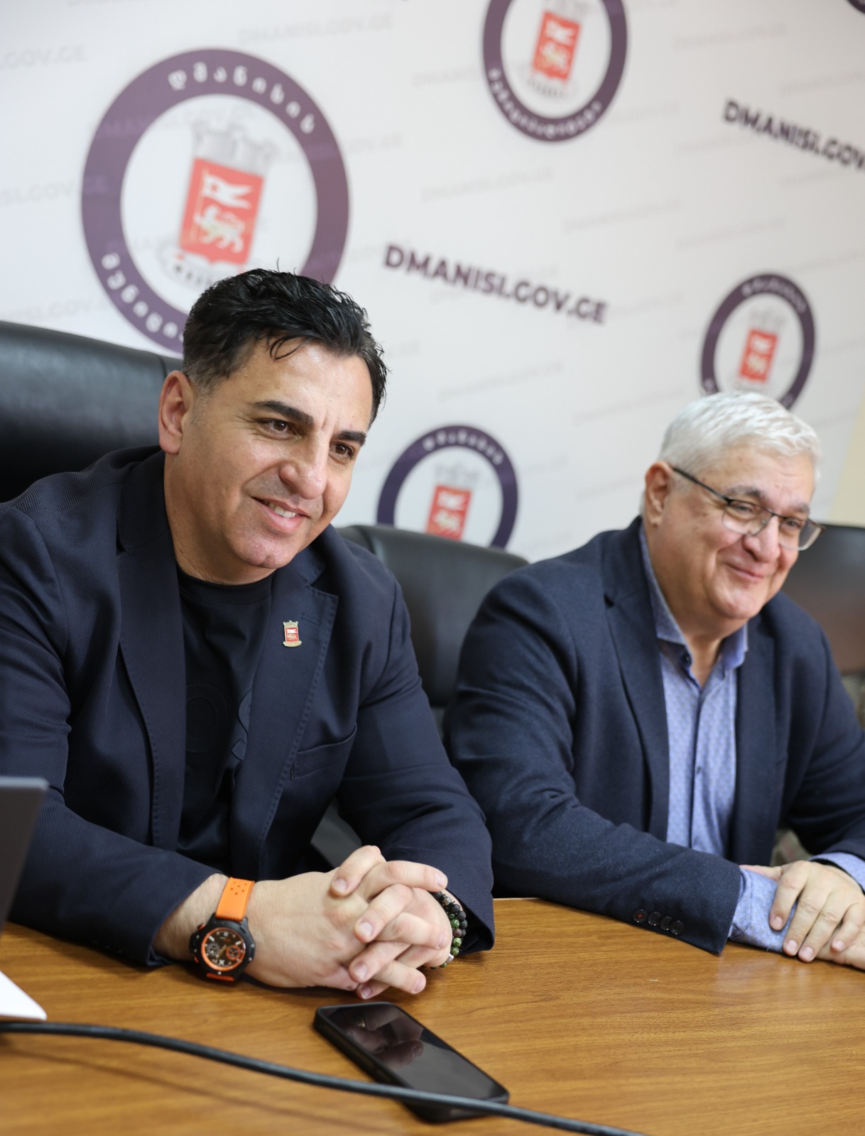 დაზღვევის დღის კვირეულის ფარგლებში, დმანისში მუნიციპალიტეტის ხელმძღვანელ პირებთან სამუშაო შეხვედრა გაიმართა. შეხვედრას დმანისის მერი კობა მურადაშვილი, საკრებულოს თავმჯდომარე პაატა ყულიაშვილი და მუნიციპალიტეტის თანამშრომლები დაესწრნენ.