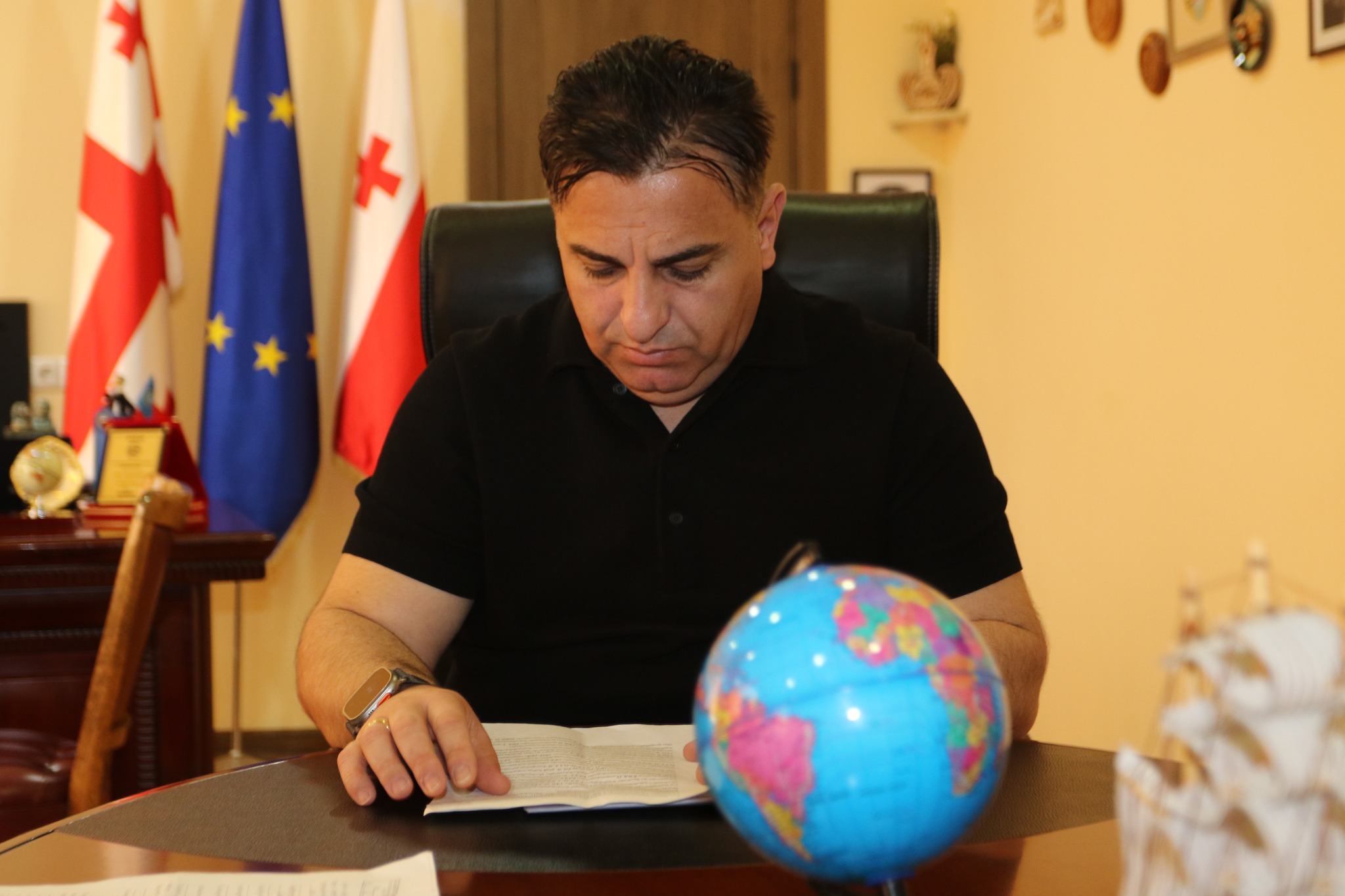 Dmanisi Bələdiyyəsinin meri Koba Muradaşvili Sakrebulo sədri Paata Kuliaşvili və müavinləri ilə birlikdə ənənəvi olaraq bu gün vətəndaşlar üçün qəbul keçirib.
