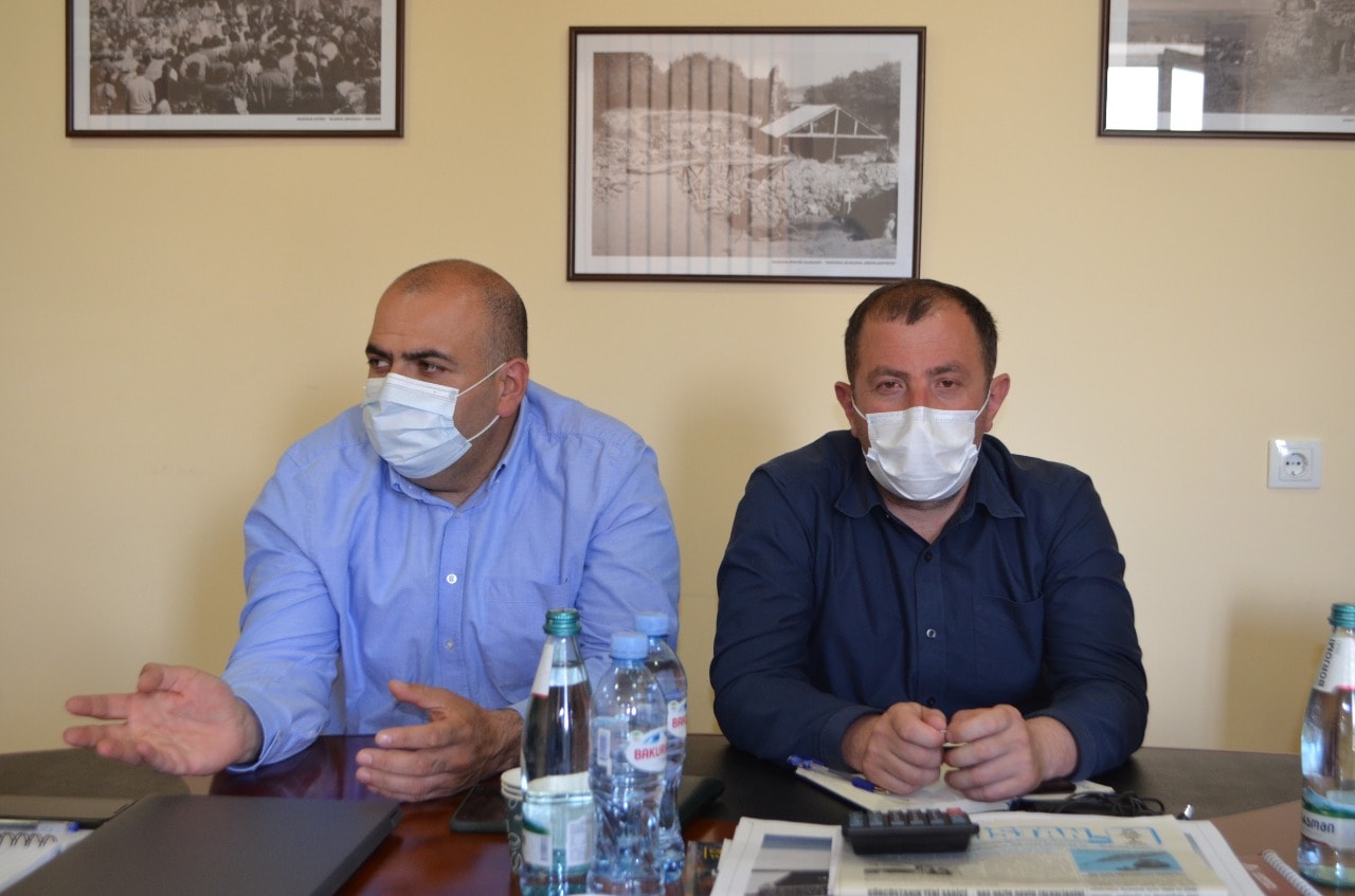 Dmanisi Bələdiyyəsinin meri Koba Muradaşvili Xalq Müdafiəçi İdarəsinin Şərqi Gürcüstan bölməsinin rəhbəri Giorgi Talaxadze və Kvemo Kartlidəki Xalq Müdafiəçisinin regional nümayəndələri ilə görüşüb.